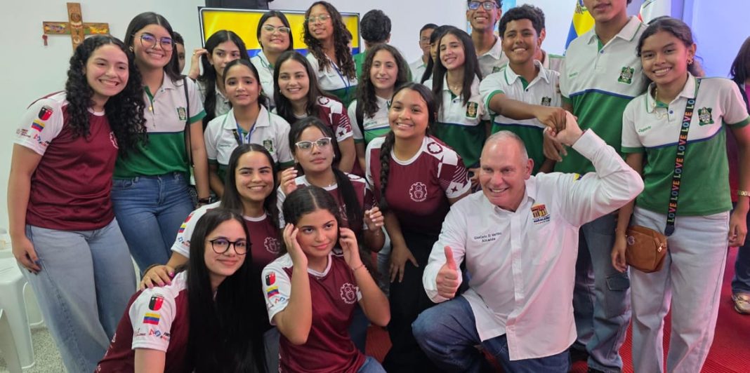 Alcalde Di Martino: “Como padres sigamos siendo ejemplo de amor por la familia y la ciudad”