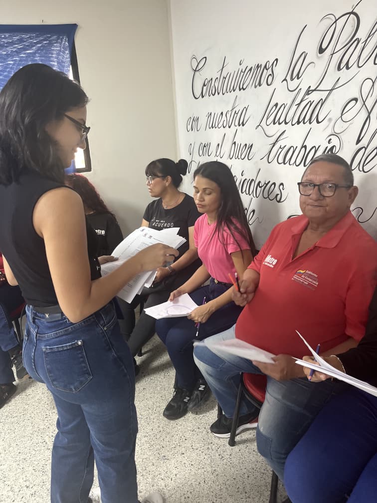 FUNDANIS llevó taller de bienestar emocional a trabajadores del Metro de Maracaibo