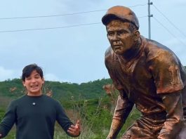 Josué Benjamín y Luis Aparicio inmortalizados en una escultura