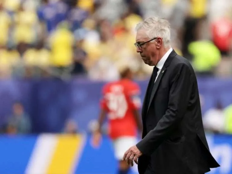 FIEBRE MUNDIAL: Que boten de la Canarinha a Ancelotti de inmediato, pide Romario