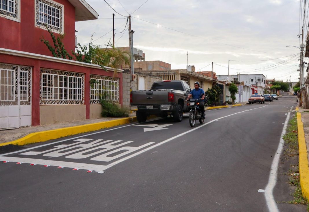 Alcaldía de Maracaibo dignifica sector Montesanto II con vialidad y plan techo comunal