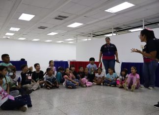 Alcaldía de Maracaibo enciende la imaginación infantil con ¡Abre la caja mágica!