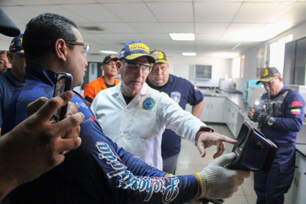 Bomberos de Maracaibo con equipos de alta tecnología para focalización de incendios