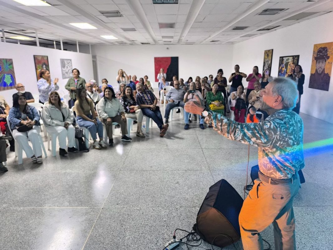 Carlos Moreno hizo vibrar en una nueva edición de los «Jueves Culturales» de la Alcaldía