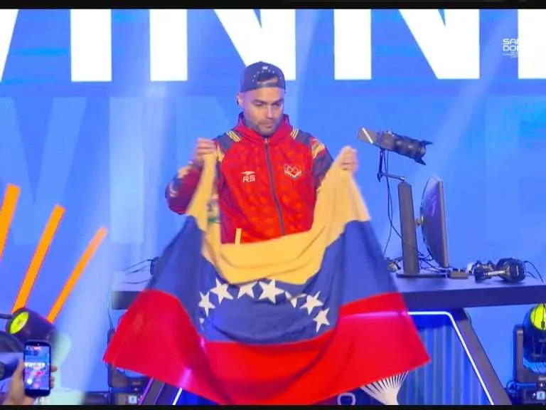 JUEGOS CAC: eFootball con Carlos Salazar conquistó el bronce