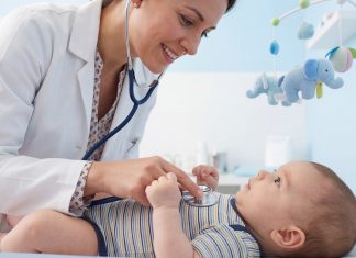 Apoyo familiar y guía pediátrica frenan impacto del trauma por sismos en niños