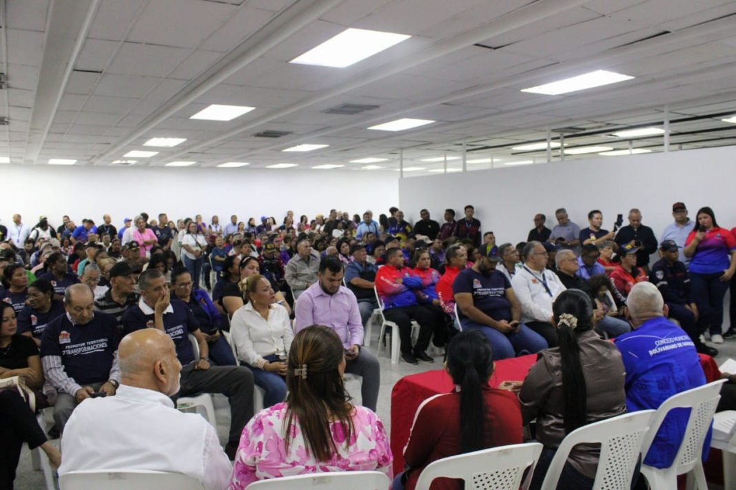 Propuestas ante crisis climática: Maracaibo debate sobre uso eficiente de la energía y el agua