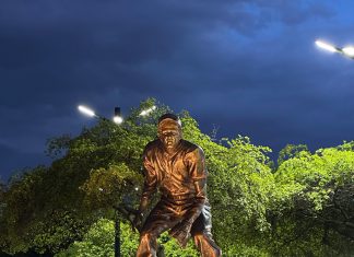 Gerardo Moreno: “Esta estatua de Aparicio será el faro para los niños puedan seguir sus sueños”