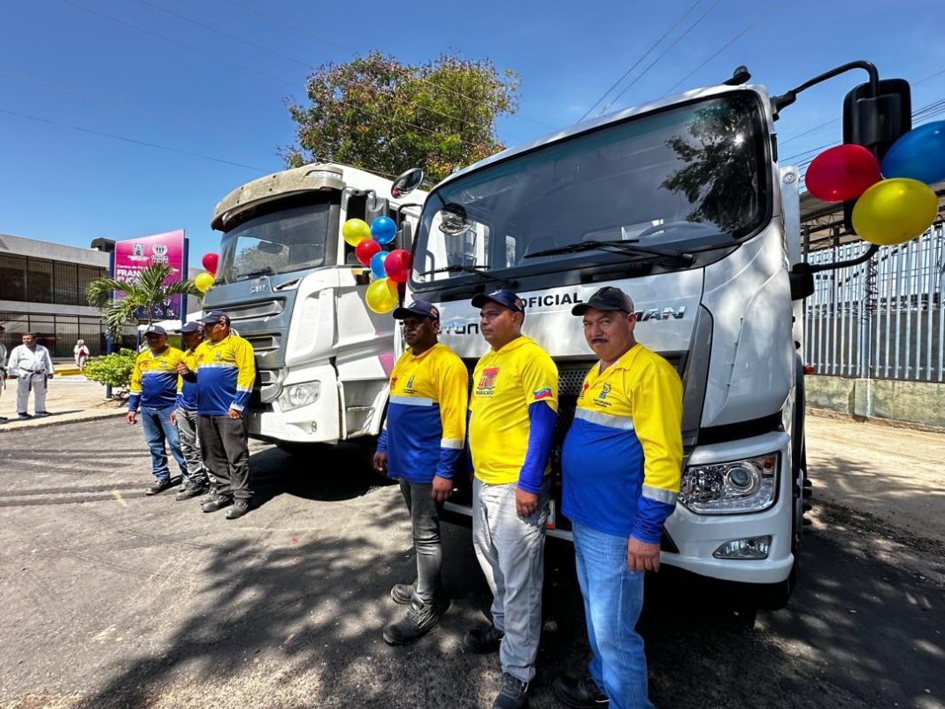 IMAU incorpora dos unidades más para la recolección de desechos y de contenedores de Maracaibo