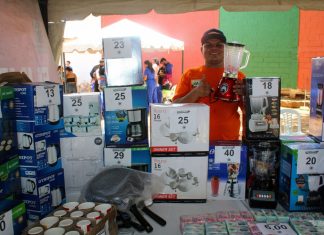 ¡Di Martino la botó de jonrón! Hasta electrodomésticos vendieron en el mercado de la Alcaldía de Maracaibo