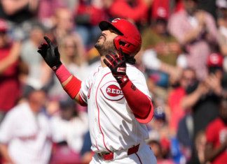 Nadie lo reclamó en waivers: Eunegio sigue con Cincinnati