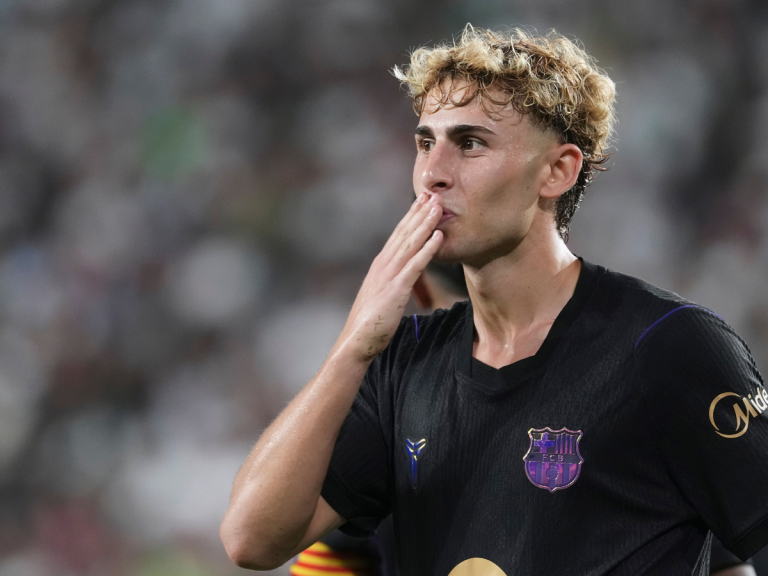 FÚTBOL ESPAÑOL: Barcelona arrolló en su debut