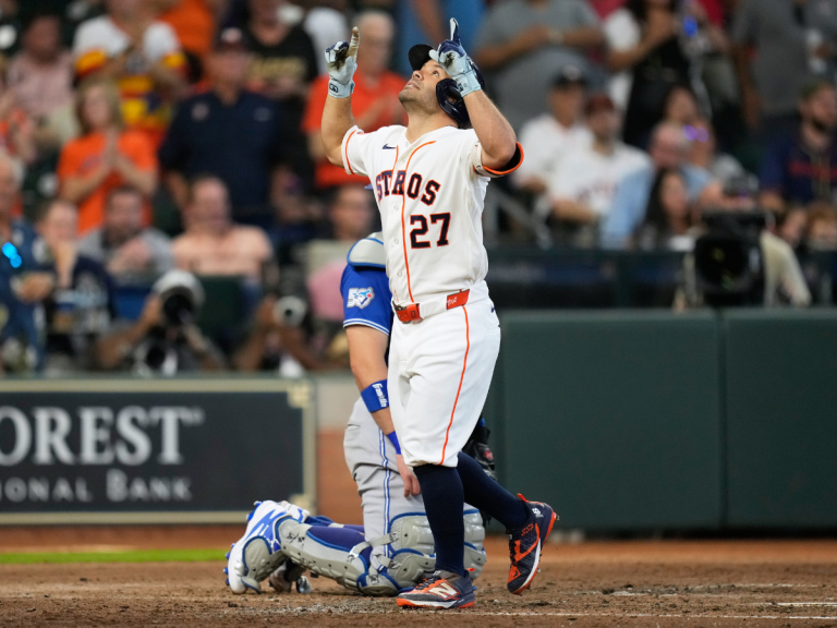 Altuve mandó para la calle su toletazo 13