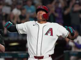 Arizona subió de nuevo al venezolano José Fernández