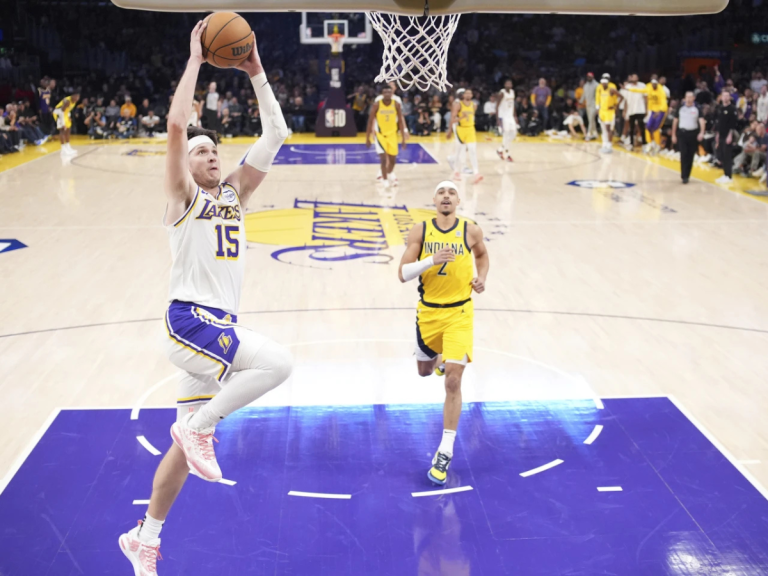 LAKERS EN LÍOS: Cinco hermanos quieren vender, la hermana gobernadora se opone