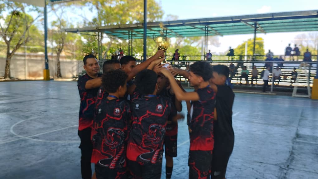 Liga Maracaibo Oeste coronó a sus campeones en una gran fiesta del fútbol de salón