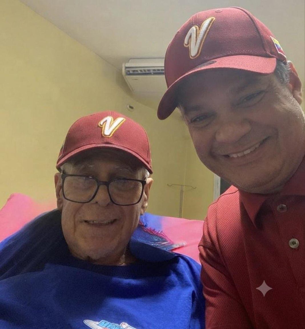 Luis Aparicio derrocha alegría porque por fin lo honraron con una estatua en su país