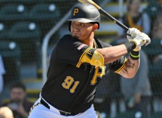 Venezolano Omar Alfonzo adquirido por los Yankees