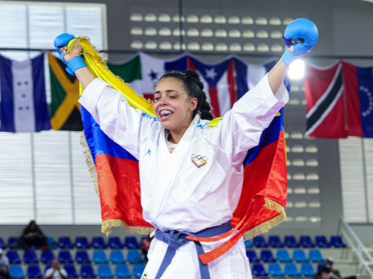 JUEGOS CAC: Oriana Rodríguez brindó oro en karate