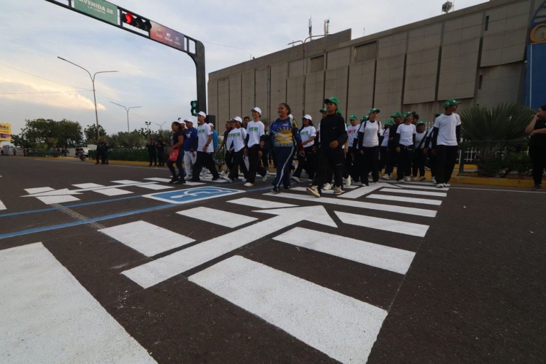 Paso peatonal en Galerías, otro que inaugura Di Martino para beneficiar a 60 mil peatones