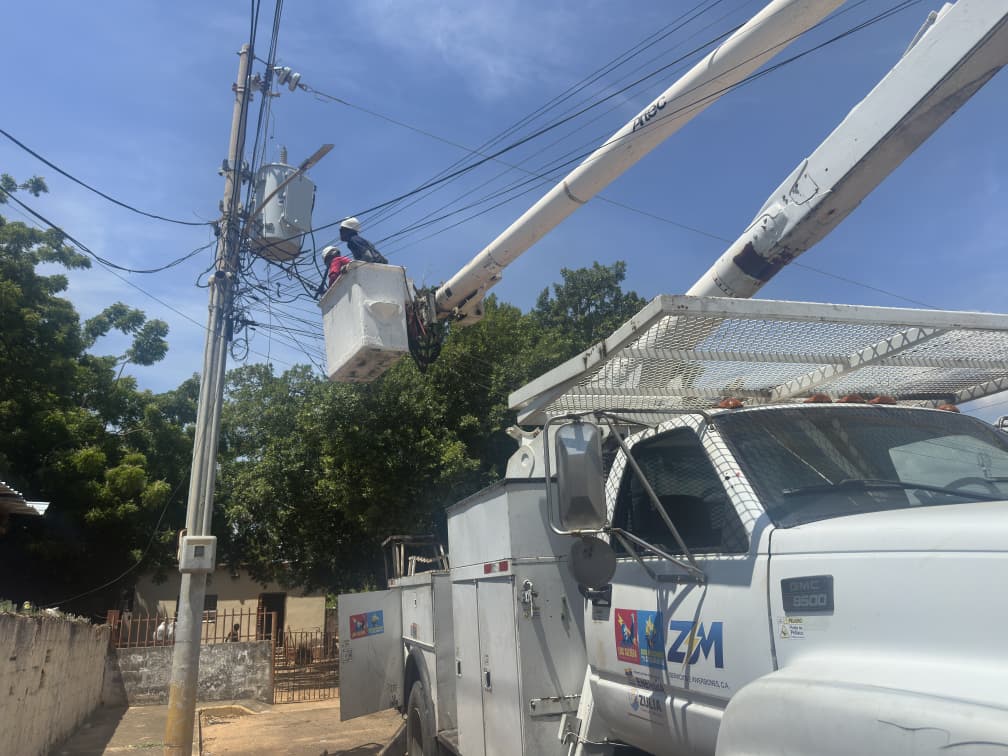 El Plan Cayapa eléctrico instaló otros 24 transformadores en 6 parroquias de la ciudad