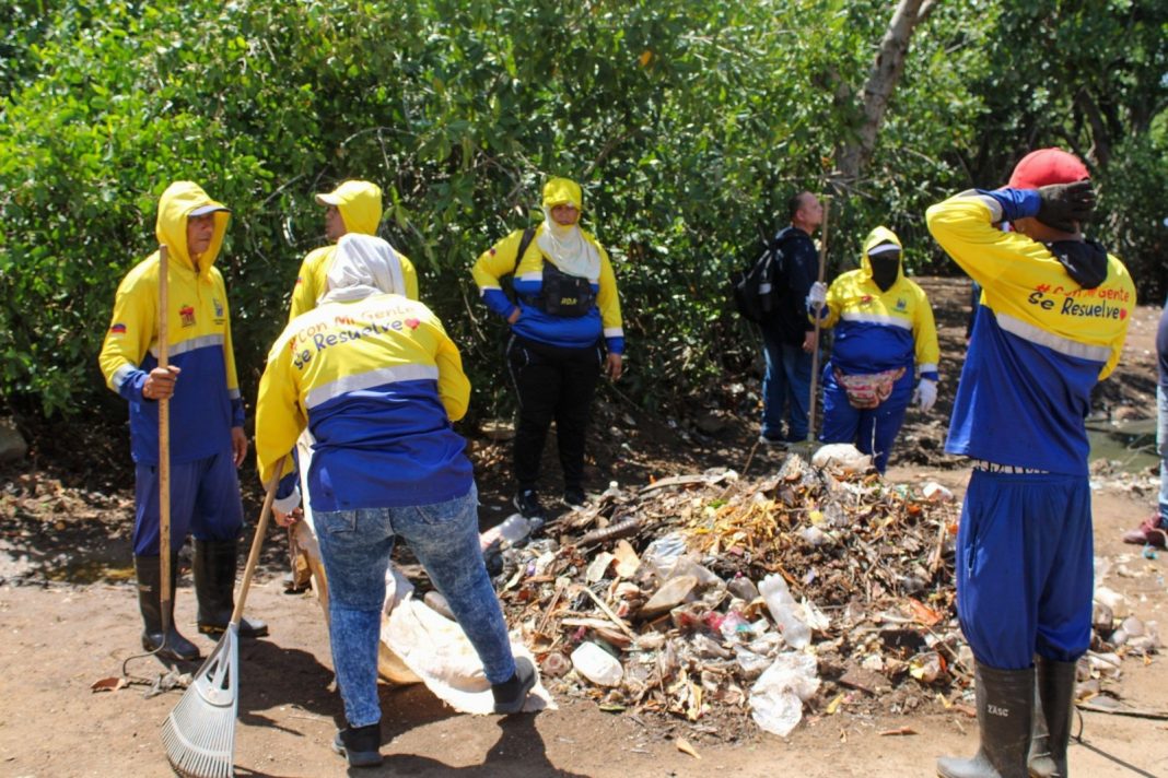 Más de 90 toneladas de desechos ha retirado el IMA del manglar del Parque Tierra de los Sueños