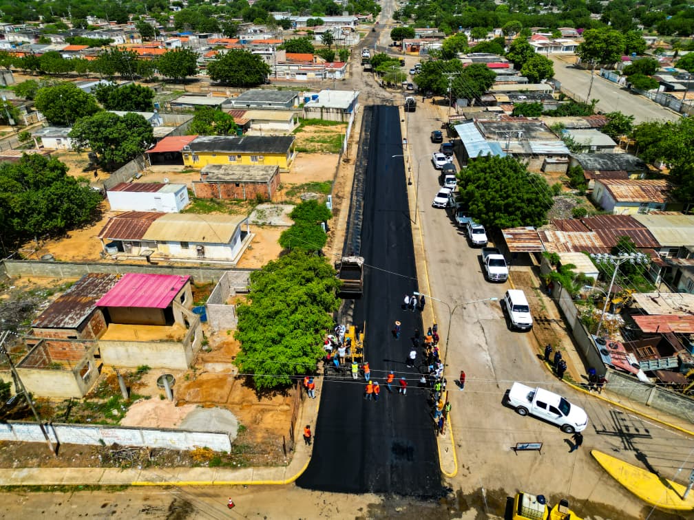 Luis Caldera del Zulia inició rehabilitación integral de la avenida Urdaneta en el municipio Santa Rita