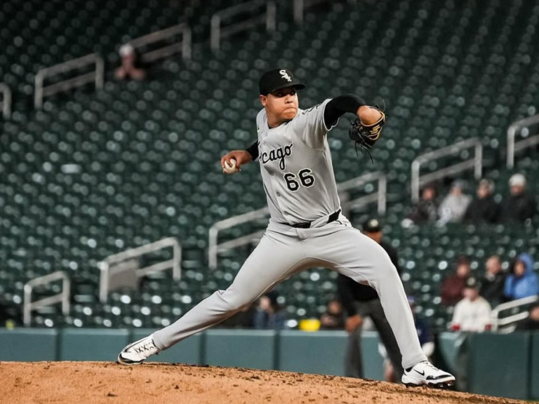 Wikelman González reclamado por los Marlins
