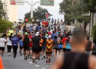 El asfalto de la ciclovía vibró con el II Acuatlón Fundación Mariaelena