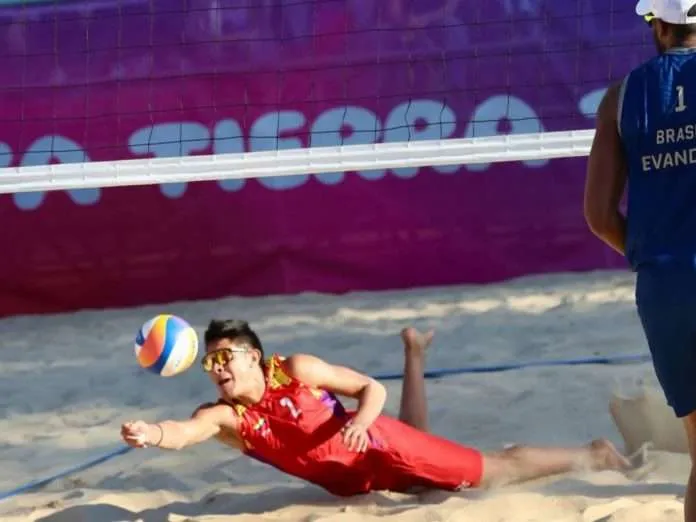 JUEGOS SURAMERICANOS: Esyenser Delgado y Juliangel Vargas plata en voleibol de playa