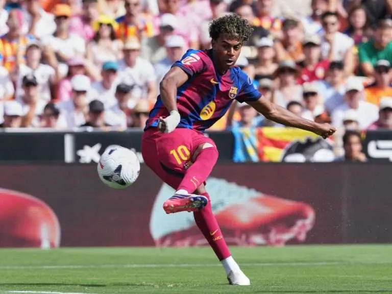 Barcelona le metió 5 goles alValenccia y se consolida líder en España