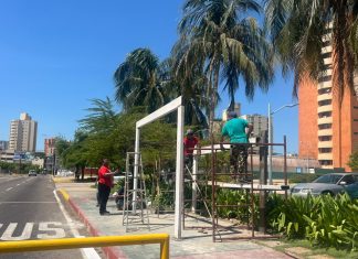 Alcaldía de Maracaibo instala la primera parada digital en calle 72 con avenida Bella Vista