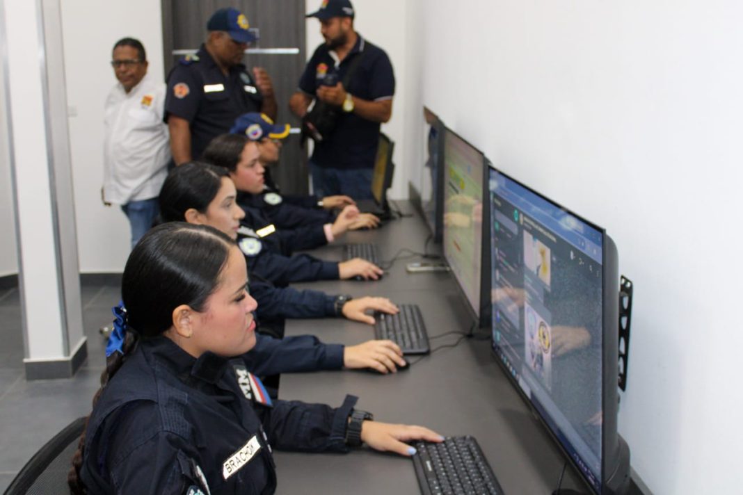 Alcalde Di Martino entregó segunda fase de trabajos de modernización de Polimaracaibo en la Vereda