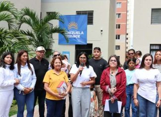 Más viviendas entregó presidenta Delcy a los afectdos del doble terremoto