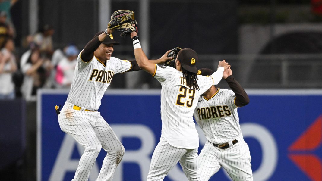 A los Padres todo le salió bien: Blanqueó a los Cachorros en inicio del Wild Card