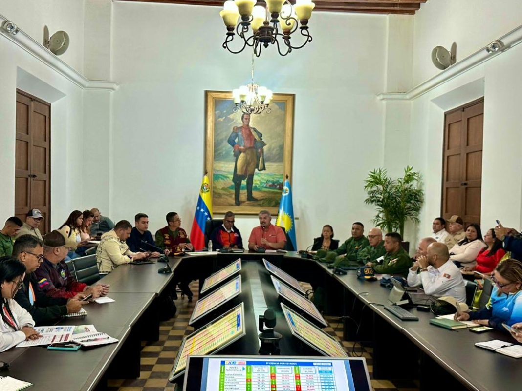 Vicepresidente sectorial Juan Ramírez y gobernador Luis Caldera encabezaron reunión del Estado Mayor de Servicios en Zulia