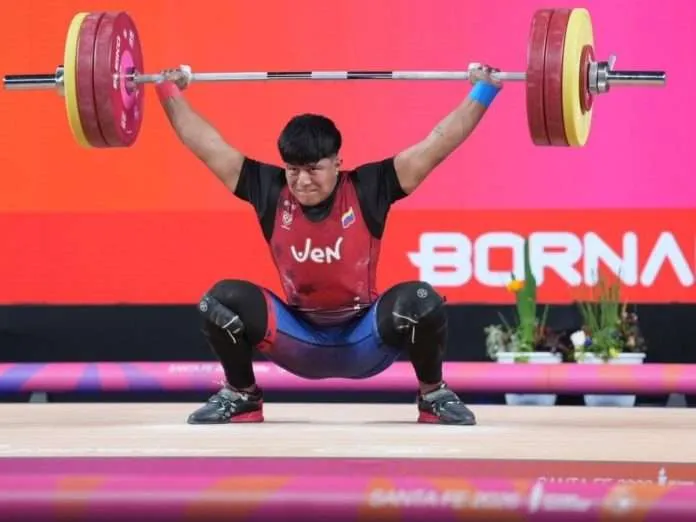 PANAMERICANO JUVENIL: Ángel Rodríguez volvió a mostrar su poderío con récord