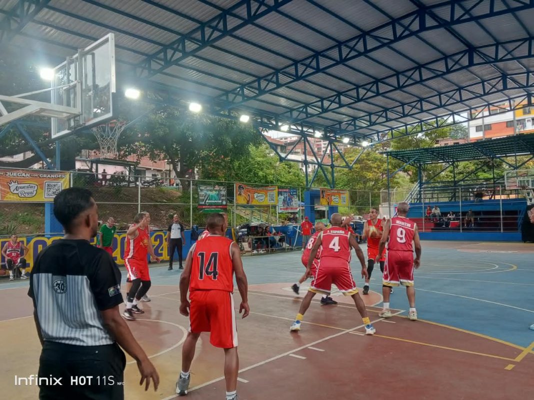 Los Teques asaltó el liderato del máster 60