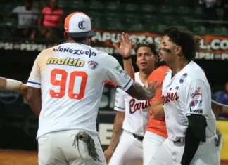 Caribes revolcó a La Guaira 15 carreras por 5