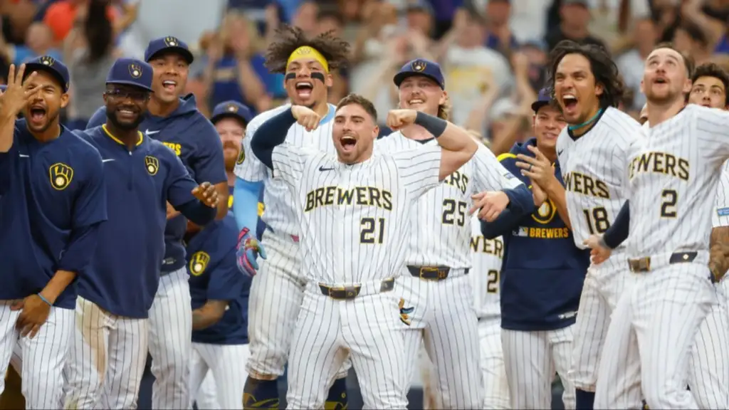 Milwaukee repitió y va camino a Tampa con ventaja