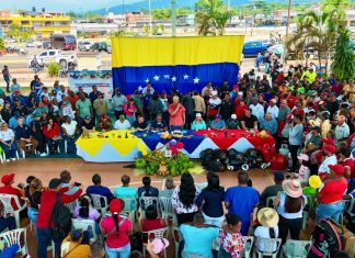 Comunas de Sucre reciben financiamiento para 11 proyectos comunitarios durante despliegue del gobernador Luis Caldera
