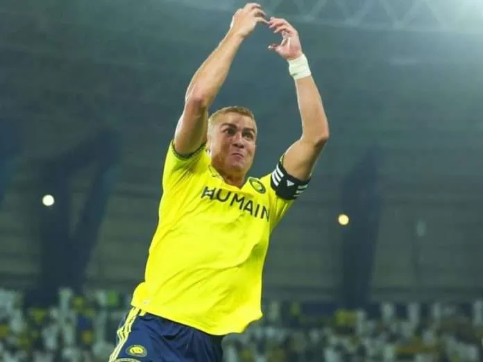 Cristiano firmó un triplete en triunfo de Al Nassr
