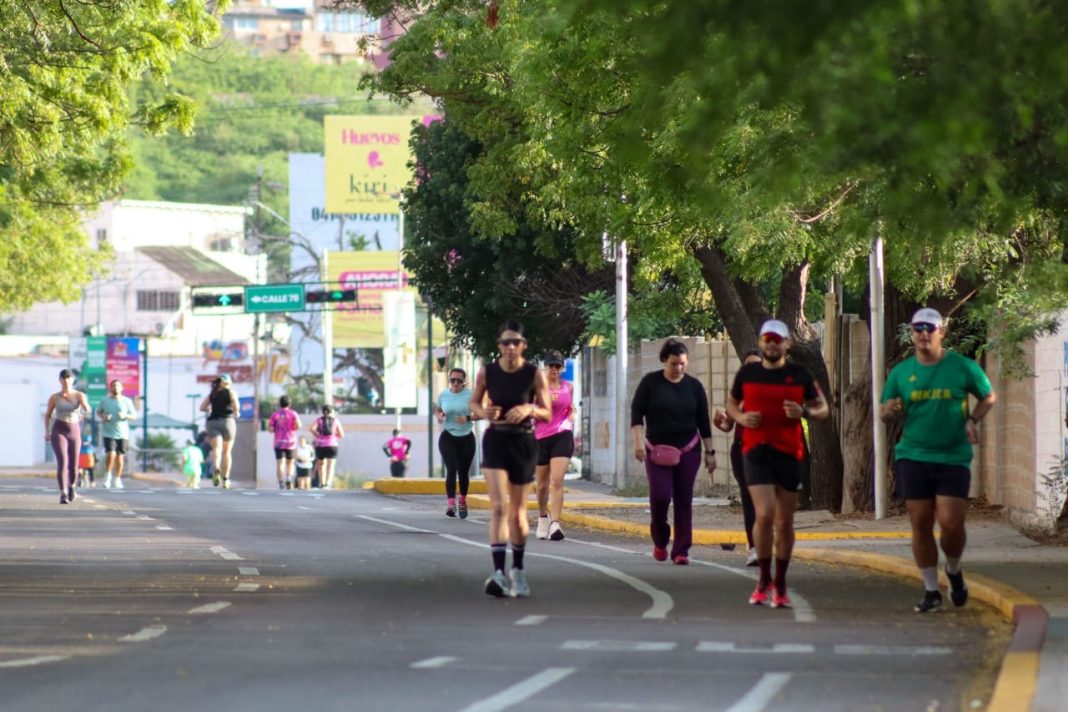 Exámenes especializados gratis: Alcaldía Bolivariana de Maracaibo vistió de «rosa» el domingo de la Ciclovía