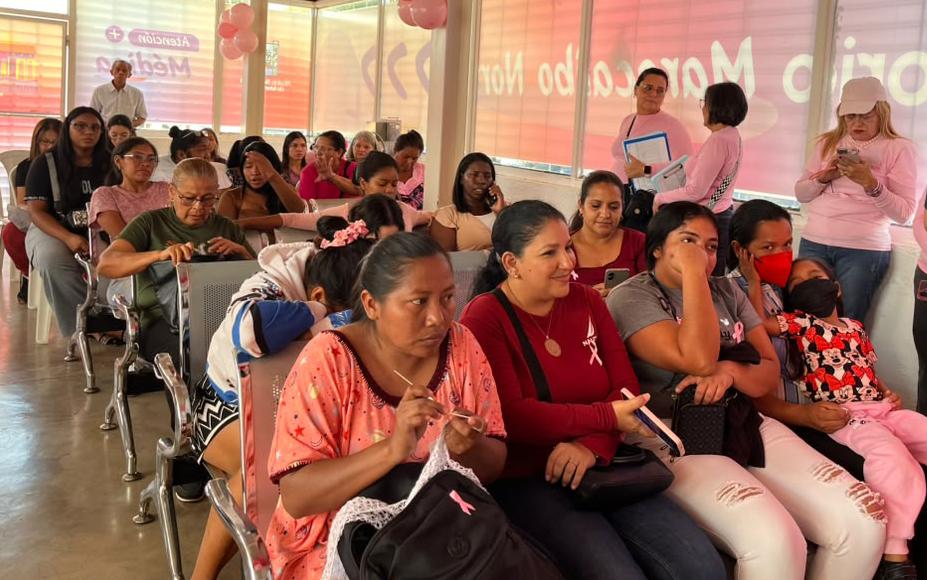 Otra jornada médica de amor y esperanza para la mujer en el Mes Rosa