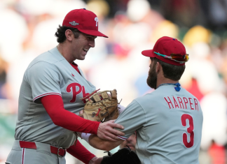Filis igualó en extrainning la serie ante Bravos y hoy definen
