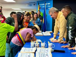 Gobernador Luis Caldera scompaña entrega de los primeros financiamientos de proyectos a 292 circuitos comunales y comunas