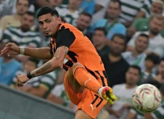 Venezolano Gleiker Mendoza aportó un gol al Shakhtar Donetsk de Ucrania