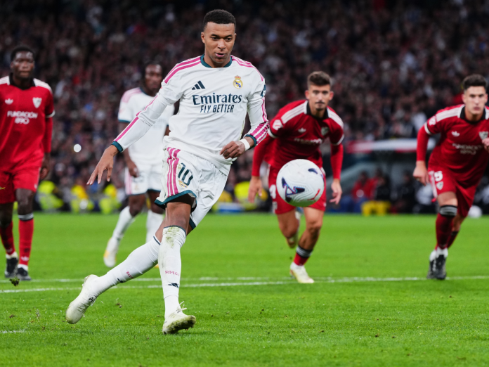 Reald Madrid con doblete de Mbappé goleó al Sevilla en España
