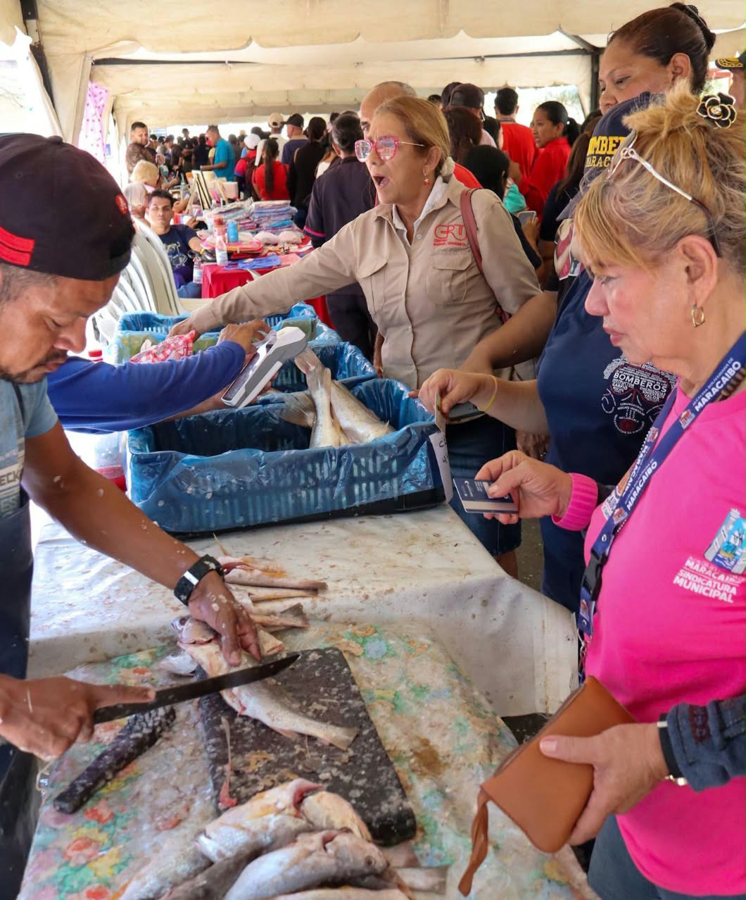 Atención especial a jubilados: Mercado popular de la Alcaldía de Maracaibo ofreció precios subsidiados y descuentos