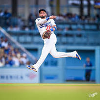 Miguel Rojas ahora sí se retiró del beisbol